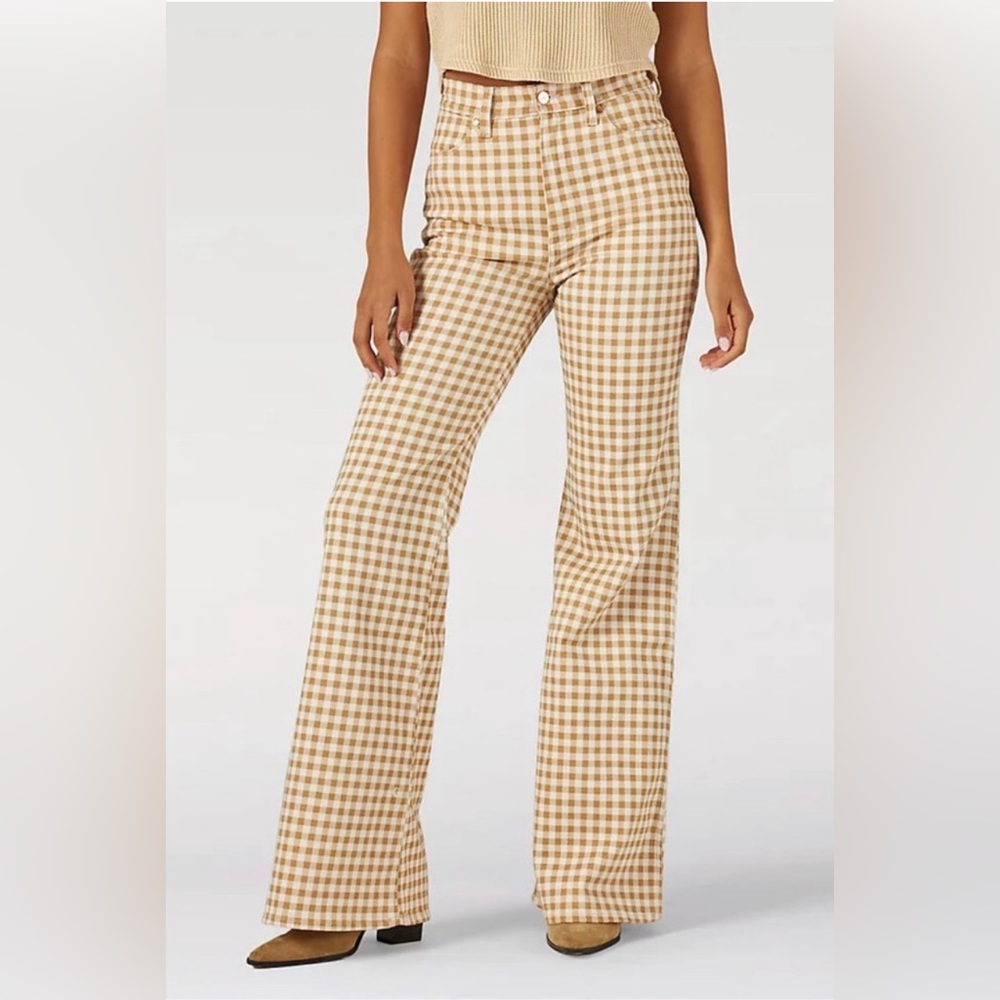 Wrangler high rise flare jeans in tan gingham | size 29x30